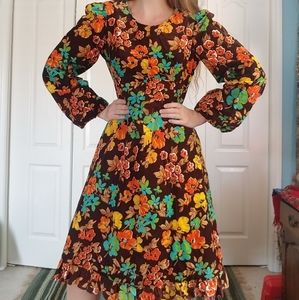 Vintage handmade 70s floral balloon sleeve dress